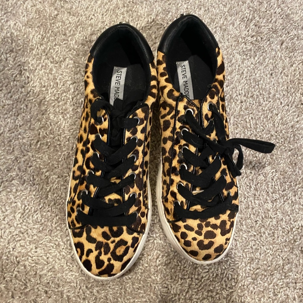 Steve Madden sneakers